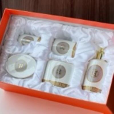 wholesale quality hermes bathroom accessories set model no. 5